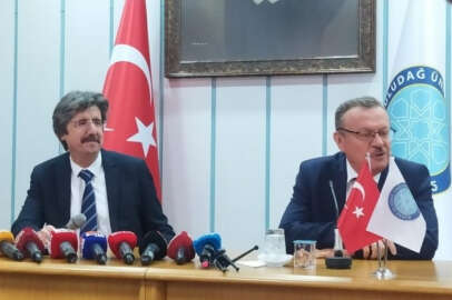 Bursa Uludağ Üniversitesi'nin yeni Rektörü görevi devraldı