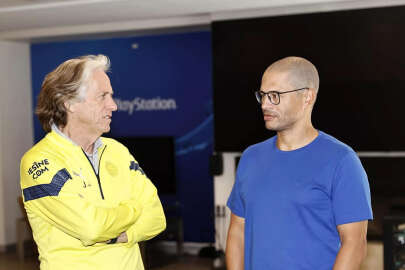 Alex de Souza'dan Fenerbahçe'ye ziyaret