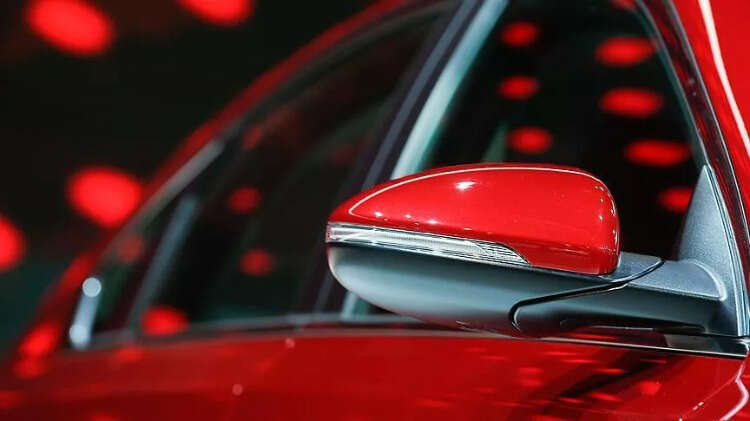 İstanbul Motorlu Araç Satıcıları Derneği (İMAS) Başkanı Hayrettin Ertemel konuyla ilgili şu açıklamaları yaptı: “Tüm dünyayı gerek sosyal gerekse ekonomik açıdan etkileyen ciddi bir pandemi süreci yaşadık. Bu süreç içerisinde her sektör derin şekilde etkilendi."