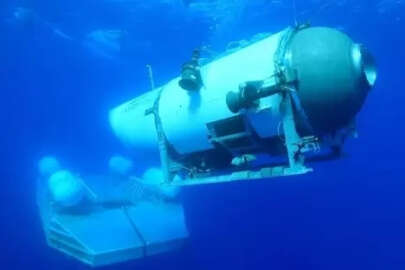 Titanik’e turistik gezide kaybolan denizaltıyı arama alanında bir 'enkaz' bulundu