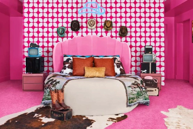 Barbie'nin rüya evi gerçek hayatta inşa edildi