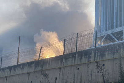 Kocaeli'de demir çelik fabrikasında yangın çıktı!