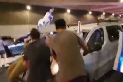 Reform karşıtı İsrailli protestoculara araçla saldırı