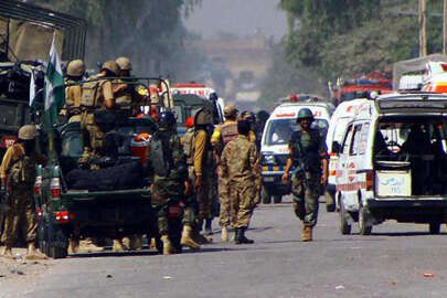 Pakistan’da bombalı saldırı!