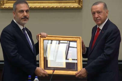 Cumhurbaşkanı Erdoğan'dan Bakan Fidan'a 'üstün hizmet' madalyası