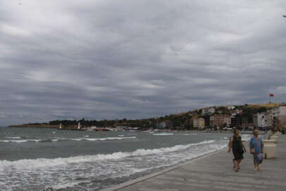 Poyraz vurdu, denize girmek yasaklandı!