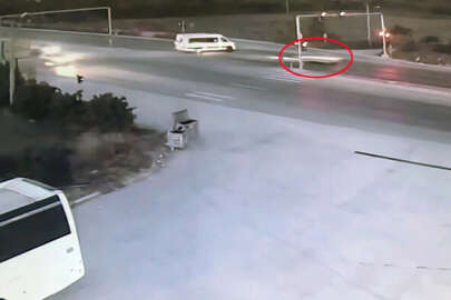 Antalya'da ışık ihlali yapan sürücü kazaya neden oldu