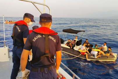 Muğla Datça'da 11 düzensiz göçmen kurtarıldı!