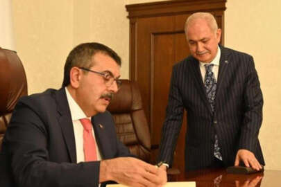 Bakan Tekin İl Eğitim Değerlendirme Toplantısı'na katıldı