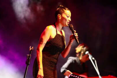 30. Uluslararası Gemlik Zeytini Festivalinin finalini Melike Şahin yaptı