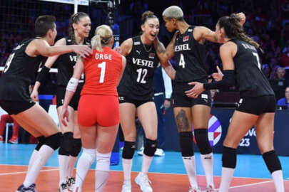 A Milli Kadın Voleybol Takımı'nda 5 isim rüya takıma seçildi!