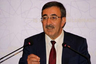 Cumhurbaşkanı Yardımcısı Yılmaz, Ersin Tatar ile görüştü