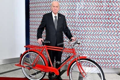 Bahçeli, '58'inci Cumhurbaşkanlığı Türkiye Bisiklet Turu'nu tebrik etti