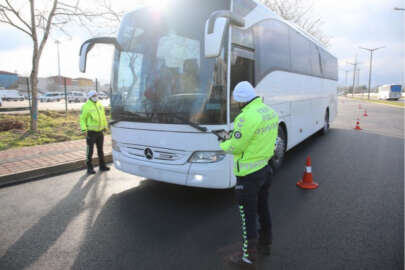 Emniyetten şehirlerarası yolcu taşıyan araçlara denetim
