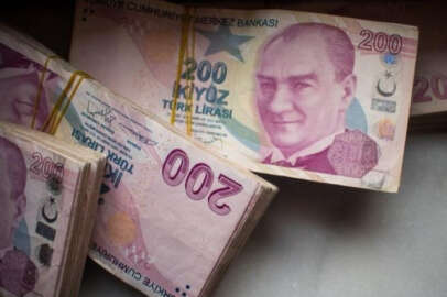 Ev ve araç alacaklar dikkat: Kredi faizleri değişti!