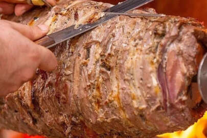 Erzurum’un ünlü cağ kebabı artık ancak tadımlık!