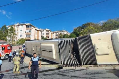 İETT otobüsü devrildi! Yaralılar var