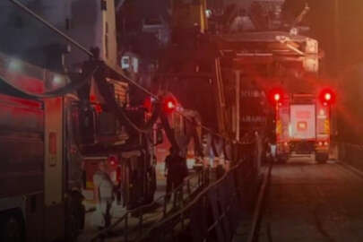 Tersanede korkutan yangın kontrol altına alındı