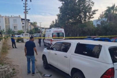 Kanlı İnfaz: Otomobile kurşun yağdırdılar!