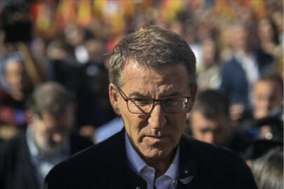 İspanya'da azınlık hükümetine güven oyu çıkmadı