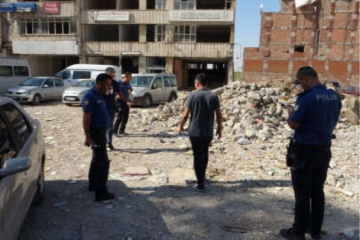 Molozların arasında kanlı saldırı: 1 yaralı