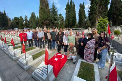Şehit asteğmen Coşkun Davulcu mezarı başında anıldı