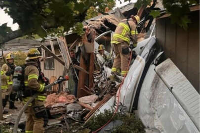 ABD'de evin üzerine uçak düştü!