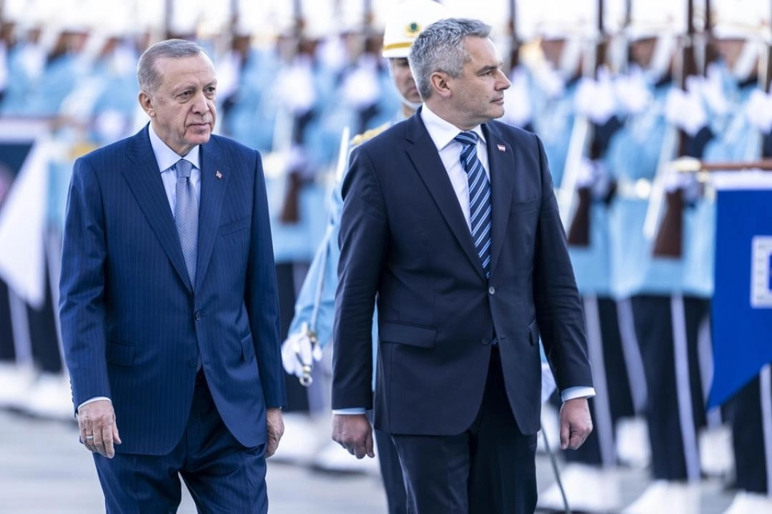 Cumhurbaşkanı Erdoğan, Avusturya Başbakanı Nehammer'i resmi törenle karşıladı