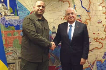 Bakan Güler, Ukrayna Savunma Bakanı Umerov ile görüştü