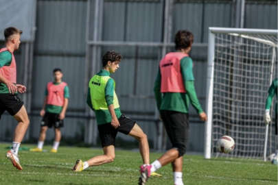 Bursaspor, Adıyaman FK maçının hazırlıklarına antrenmanla başladı