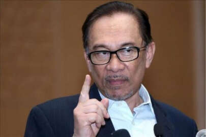 Filistin'e desteğini ilan eden Enver İbrahim'e yakın takip