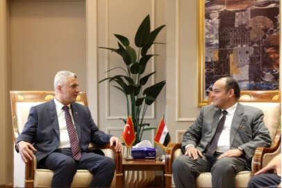 Bakan Bolat, Mısırlı mevkidaşıyla bir araya geldi