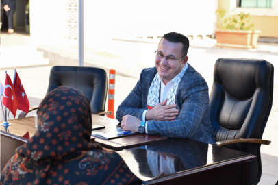 Bu odanın odasının duvarı sevgi, kapısı hoş muhabbet