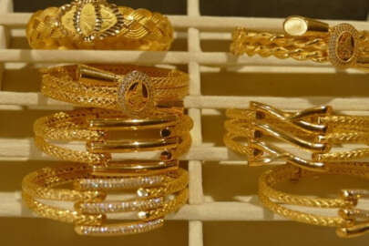 Altının gram fiyatı rekor tazeledi!