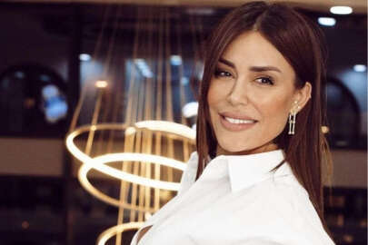 Ünlü şarkıcı Banu Parlak gözaltına alındı