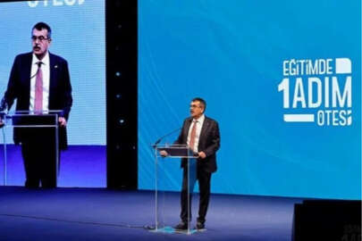 Bakan Tekin, 'Eğitimde bir adım ötesi zirvesi'nde konuştu