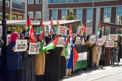 Üniversiteler Filistinliler için tek yürek oldu