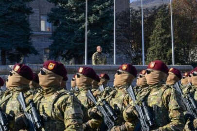 8 Kasım'da Azerbaycan ordusundan gövde gösterisi