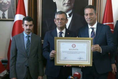 Özgür Özel mazbatayı aldı