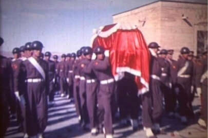 Atatürk'ün naaşının Anıtkabir'e naklinin renkli görüntüleri ortaya çıktı