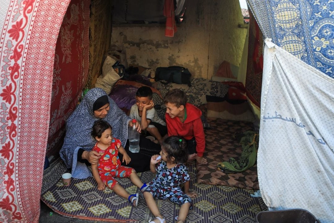 Şifa Hastanesi'nin avlusu yerinden edilmiş Filistinliler için sığınak oldu