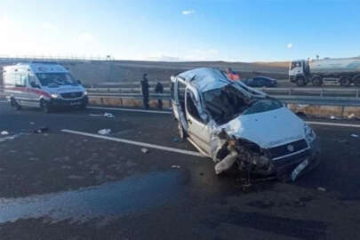 Feci kazada 2 kişi hayatını kaybetti, 4 yaralı var