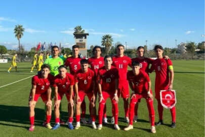 2 Timsah'lı U19 Milli Takım farklı kazandı