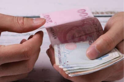 Bütçe Ekim'de de açık verdi