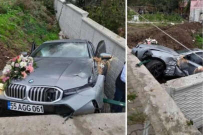 Konvoyda kontrolden çıkan gelin arabası boş araziye düştü