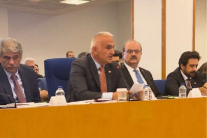 Bakan Ersoy'dan Tamer Karadağlı açıklaması!