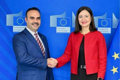 Bakan Kacır Brüksel'de!