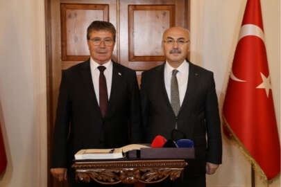 KKTC Başbakanı Üstel Adana'da