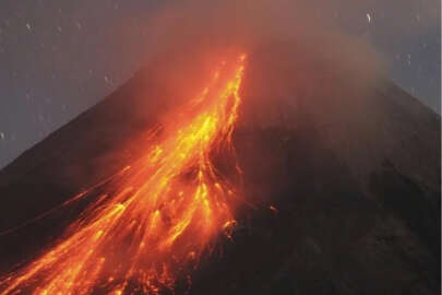 Ulawun Yanardağı'nda patlama meydana geldi