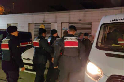 Bursa'da jandarma Mısır uyruklu 5 kişi yakaladı!